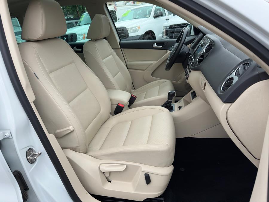 2017 Volkswagen Tiguan 2.0T Wolfsburg Edition 4MOTION photo
