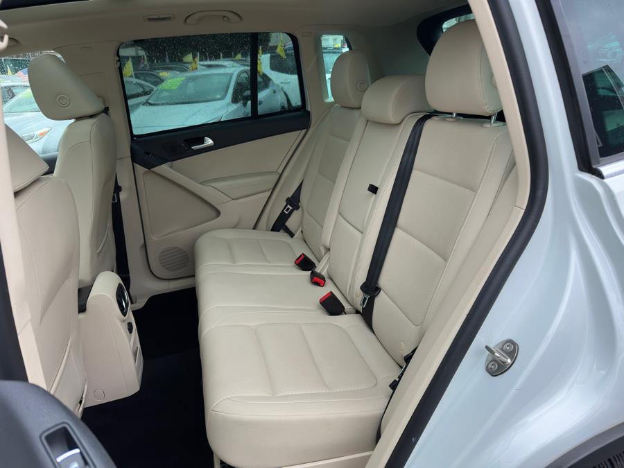 2017 Volkswagen Tiguan 2.0T Wolfsburg Edition 4MOTION photo