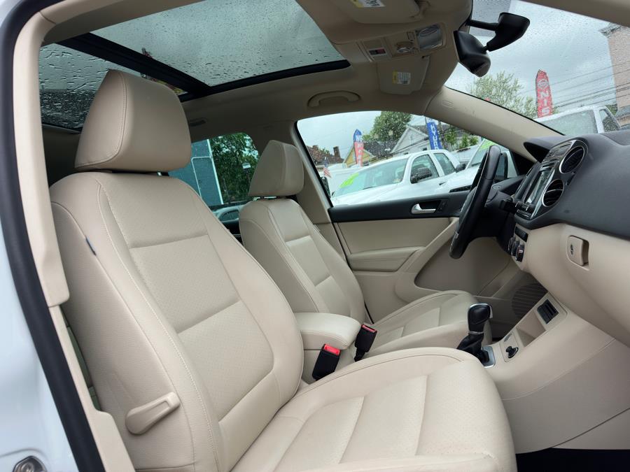 2017 Volkswagen Tiguan 2.0T Wolfsburg Edition 4MOTION photo