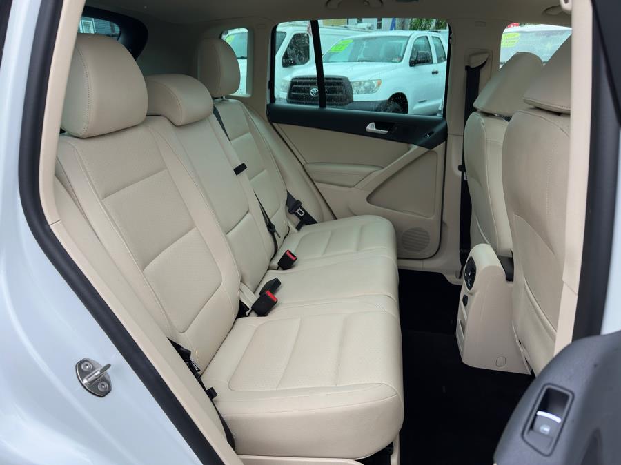 2017 Volkswagen Tiguan 2.0T Wolfsburg Edition 4MOTION photo