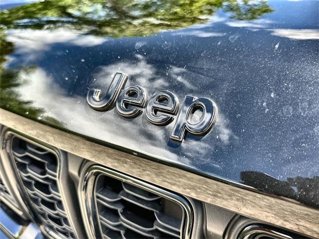 2022 Jeep Grand Cherokee Altitude photo