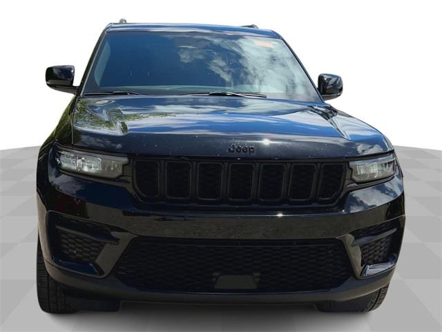 2022 Jeep Grand Cherokee Altitude photo
