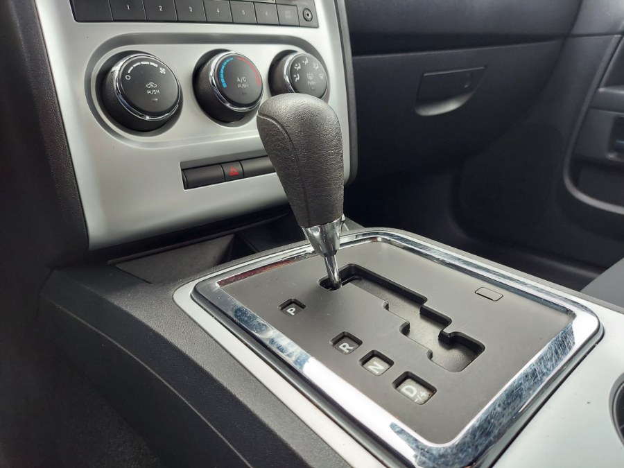 2010 Dodge Challenger SE photo