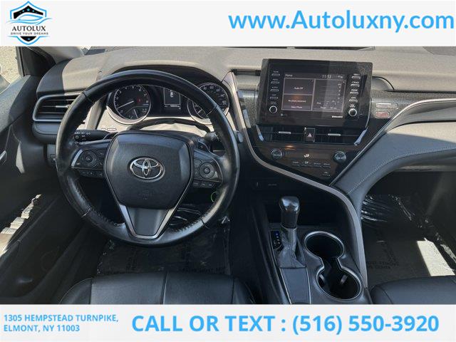 2021 Toyota Camry SE photo