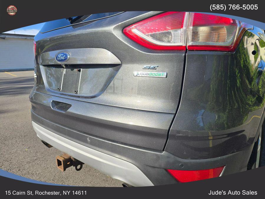 2015 Ford Escape SE Sport Utility 4D photo