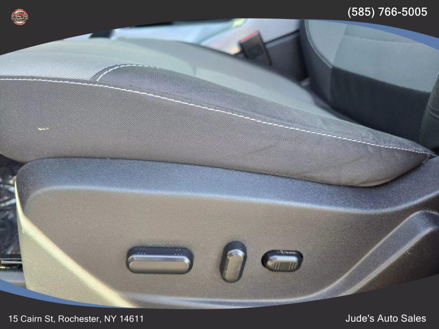 2015 Ford Escape SE Sport Utility 4D photo