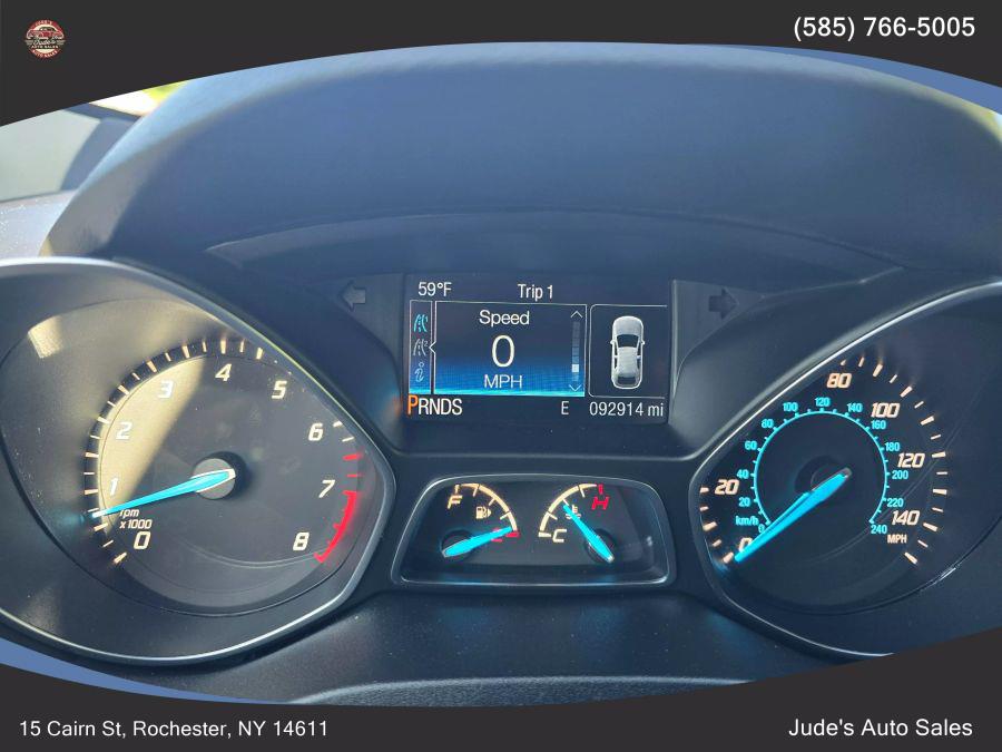 2015 Ford Escape SE Sport Utility 4D photo