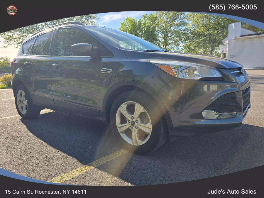 2015 Ford Escape SE Sport Utility 4D photo
