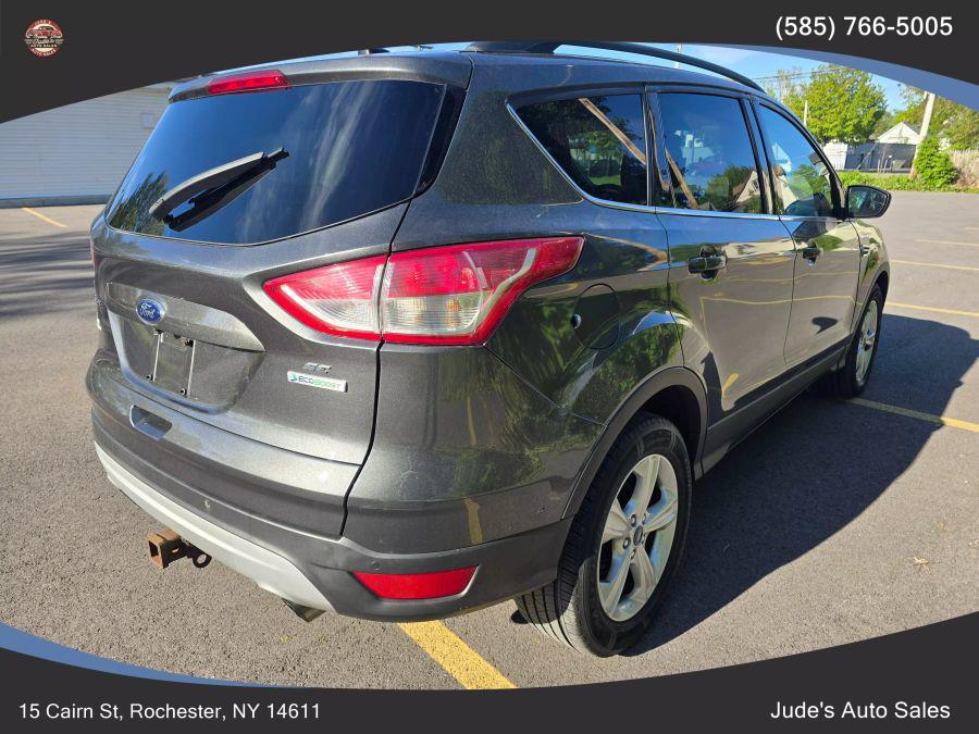 2015 Ford Escape SE Sport Utility 4D photo