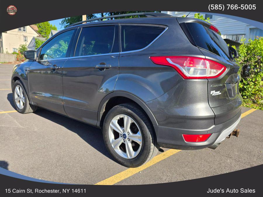 2015 Ford Escape SE Sport Utility 4D photo