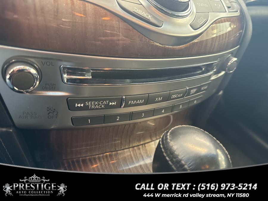2015 Infiniti Q70L 4dr Sdn V6 AWD photo