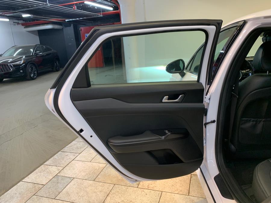 2022 Kia K5 GT-Line Auto FWD photo