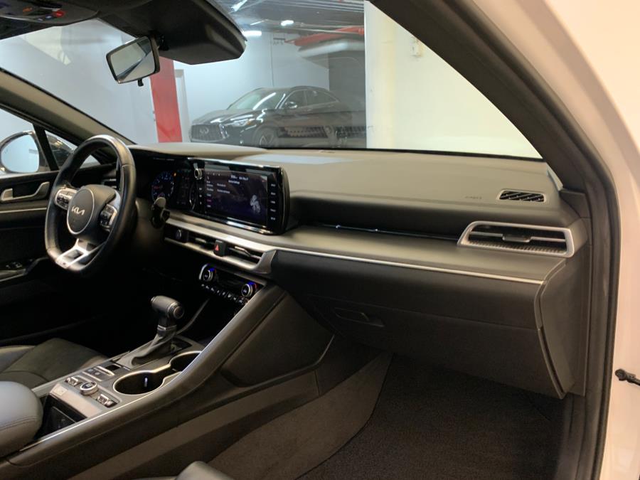 2022 Kia K5 GT-Line Auto FWD photo