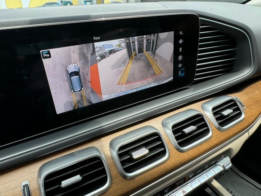 2022 Mercedes-Benz GLE GLE 450 4MATIC SUV photo