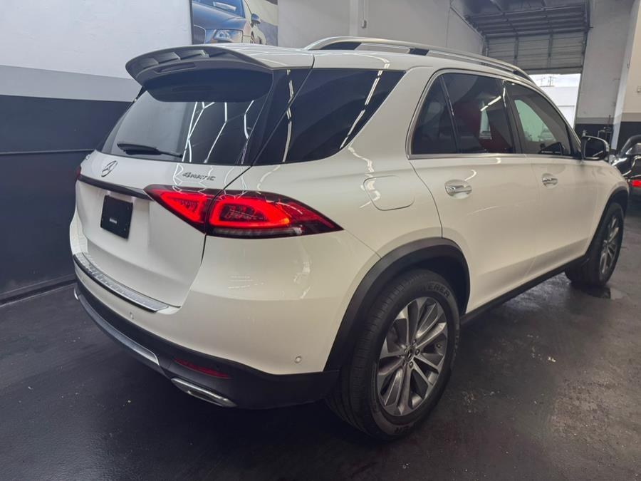 2022 Mercedes-Benz GLE GLE 450 4MATIC SUV photo