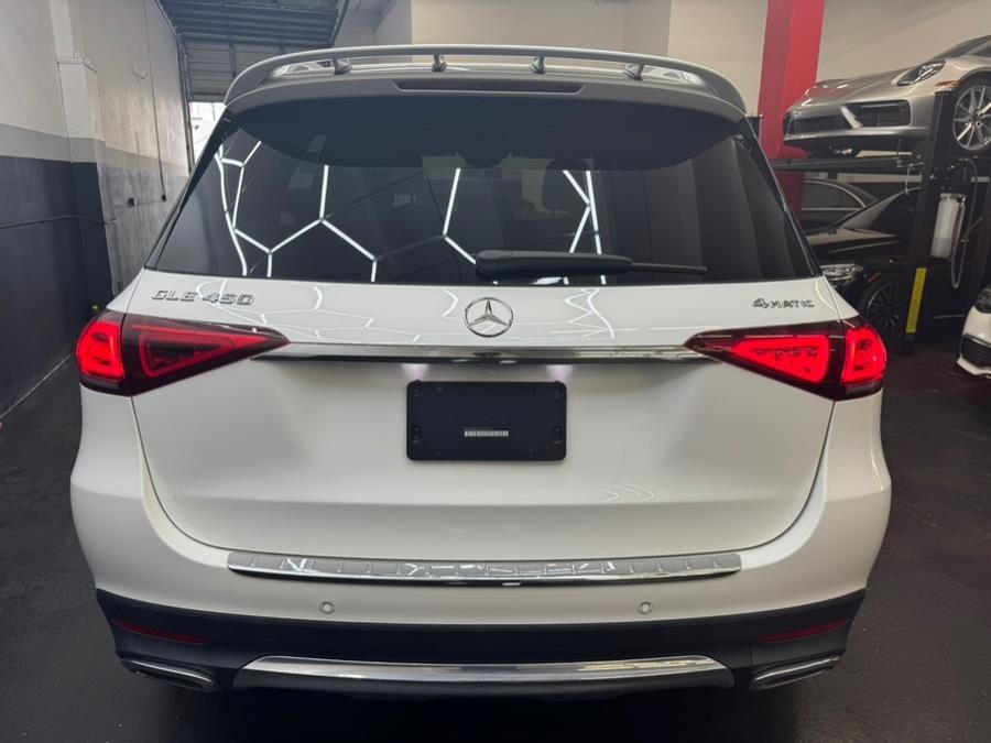 2022 Mercedes-Benz GLE GLE 450 4MATIC SUV photo