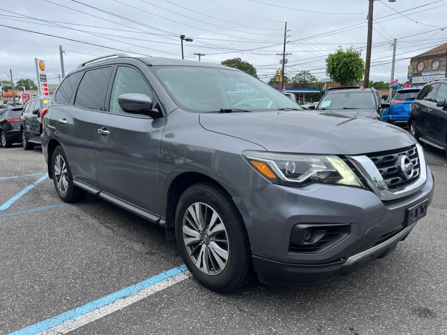 2017 Nissan Pathfinder 4x4 S photo
