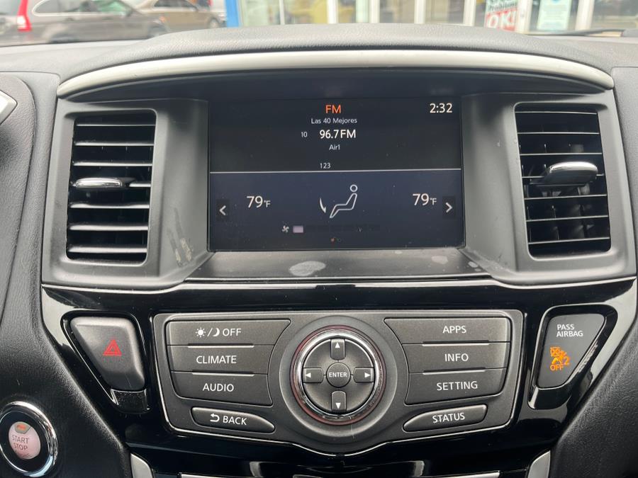2017 Nissan Pathfinder 4x4 S photo