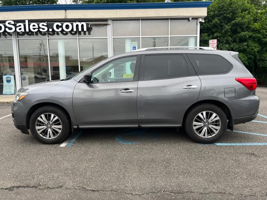 2017 Nissan Pathfinder 4x4 S photo