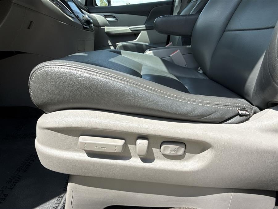 2015 Honda Odyssey EX photo