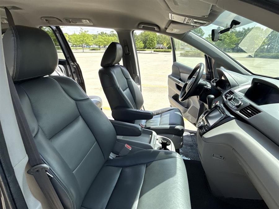 2015 Honda Odyssey EX photo