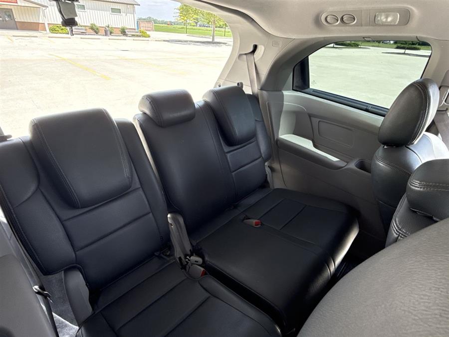 2015 Honda Odyssey EX photo