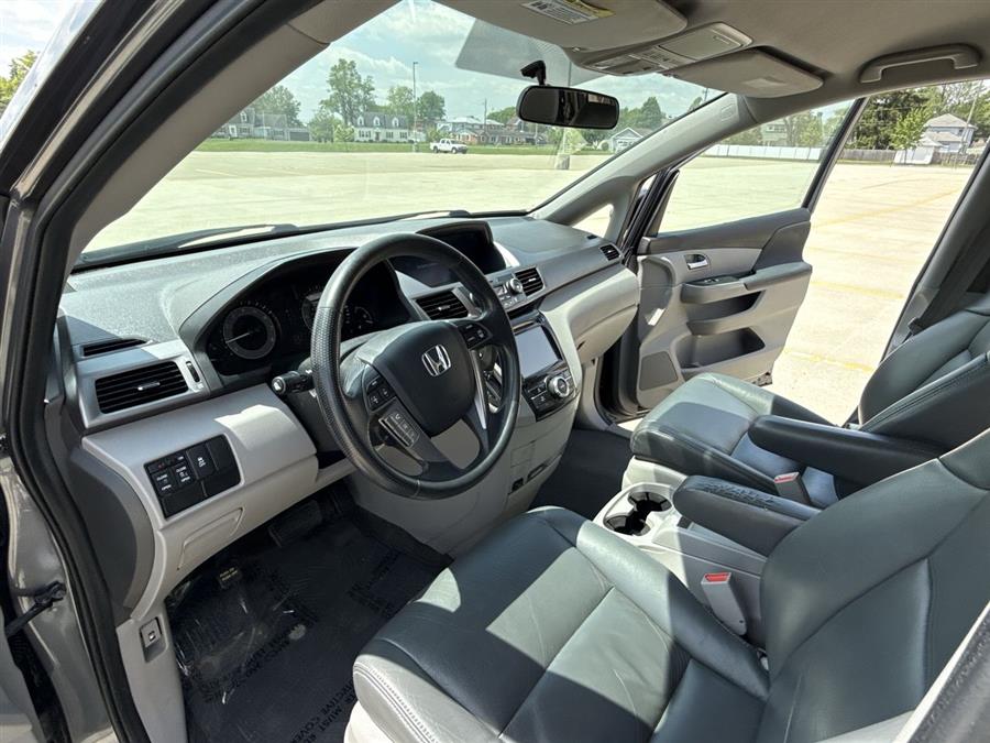 2015 Honda Odyssey EX photo