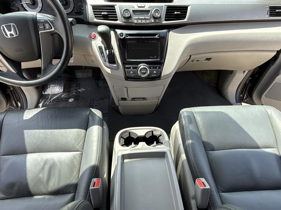 2015 Honda Odyssey EX photo