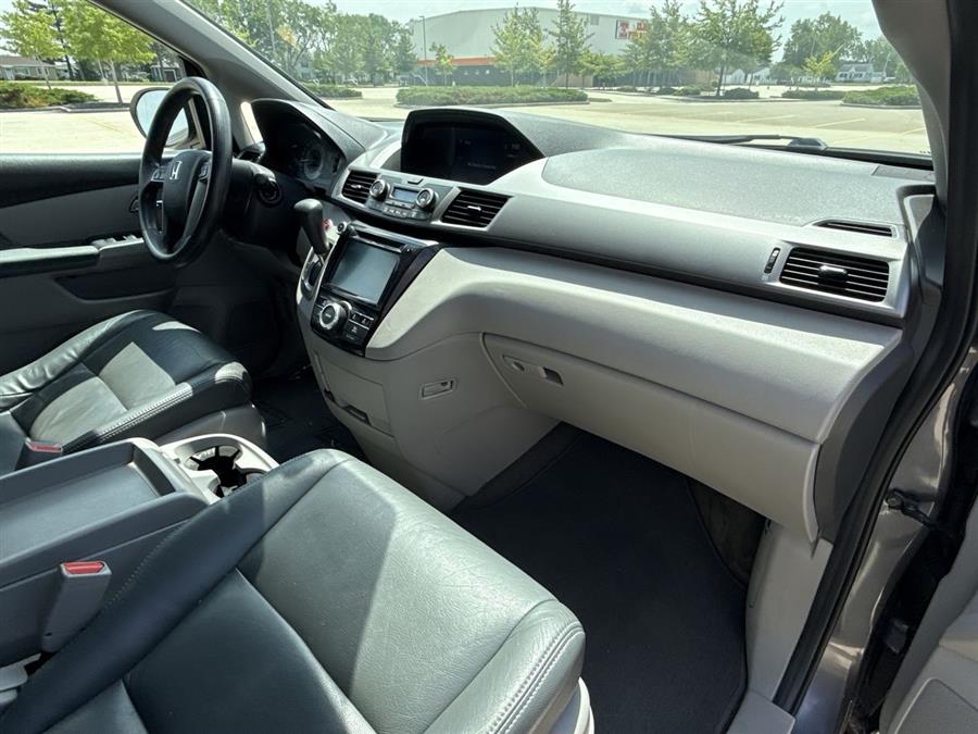 2015 Honda Odyssey EX photo