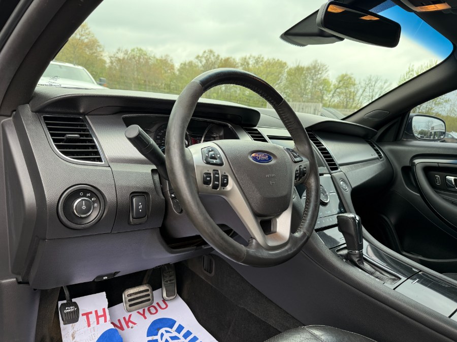 2013 Ford Taurus SHO photo