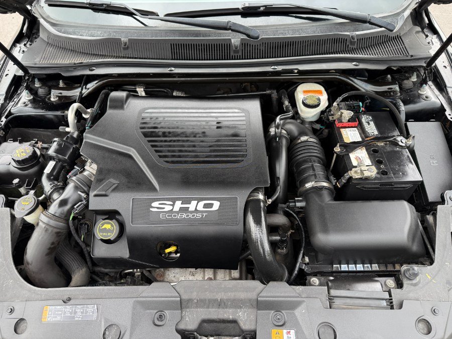 2013 Ford Taurus SHO photo