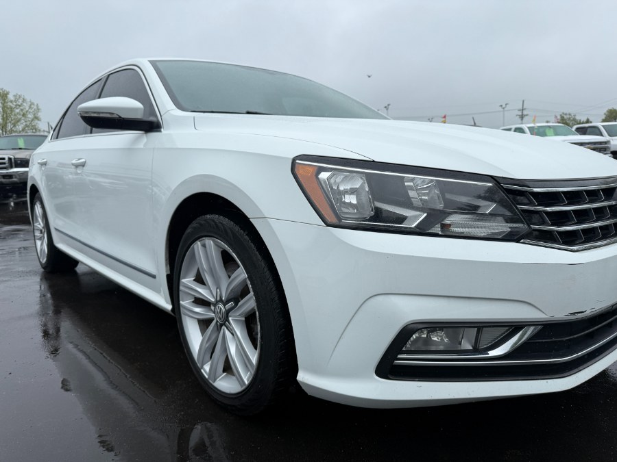 2016 Volkswagen Passat 4dr Sdn 1.8T Auto SEL PZEV photo