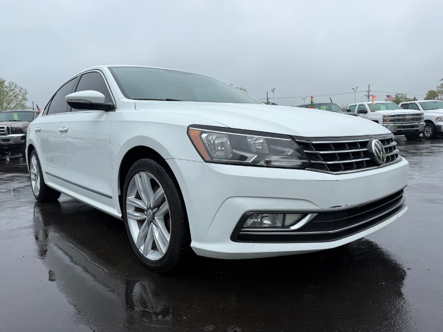 2016 Volkswagen Passat 4dr Sdn 1.8T Auto SEL PZEV photo