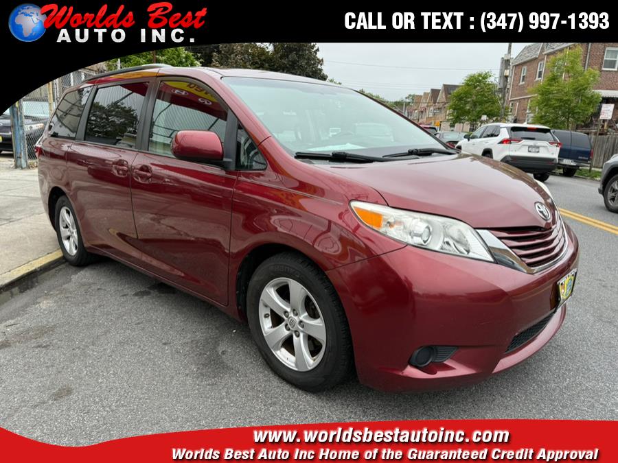 2015 Toyota Sienna 5dr 8-Pass Van LE FWD (Natl) photo