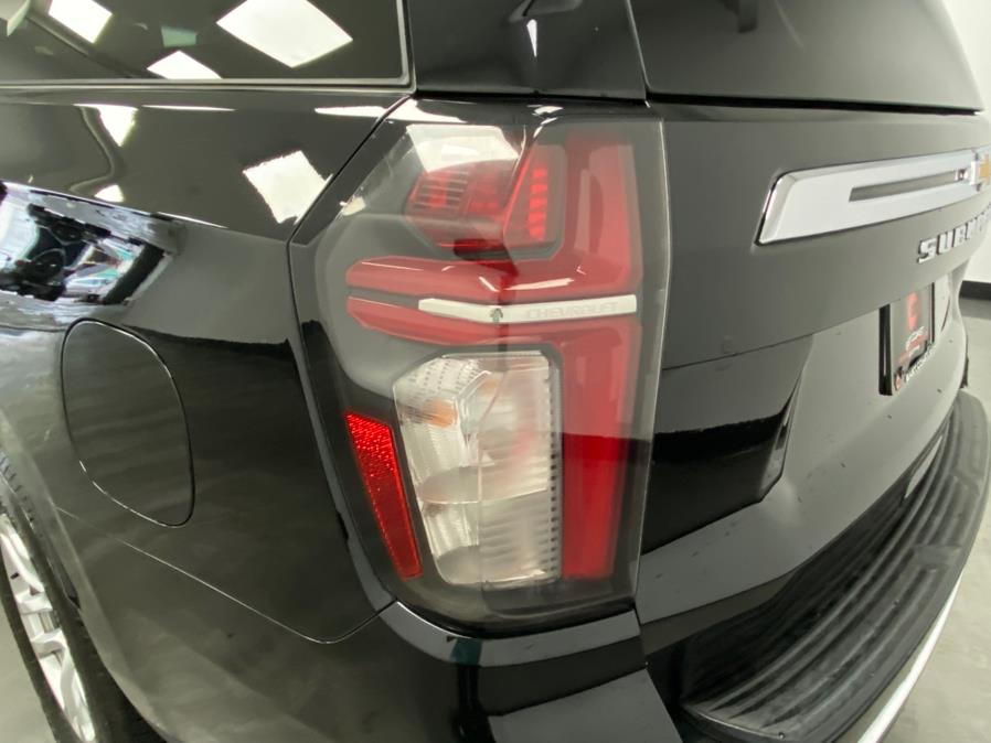 2021 Chevrolet Suburban 4WD 4dr LT photo