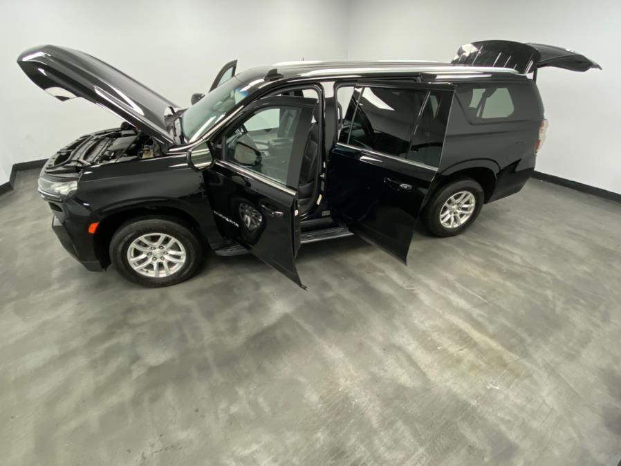 2021 Chevrolet Suburban 4WD 4dr LT photo