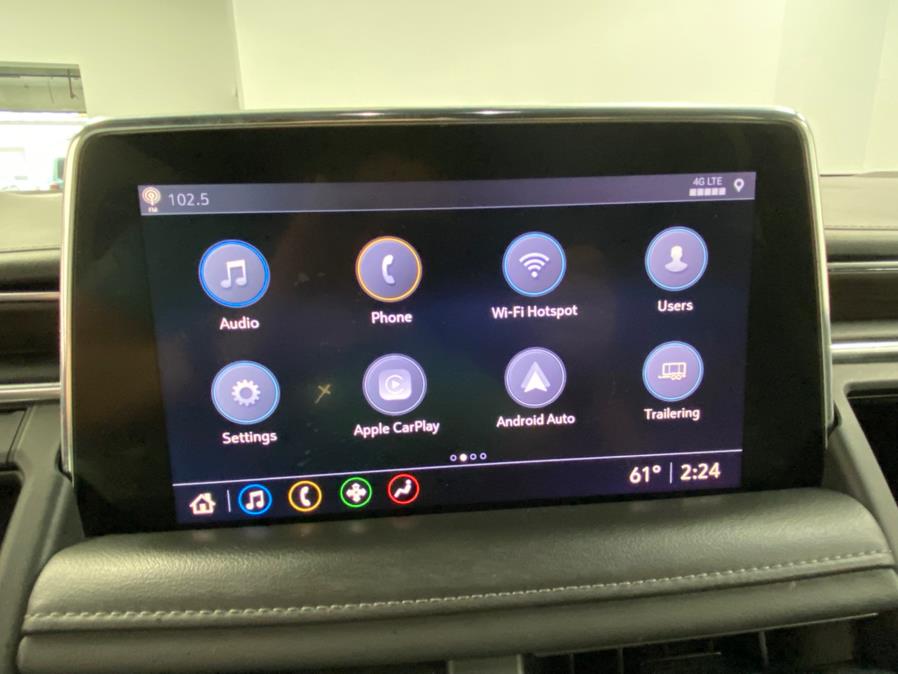 2021 Chevrolet Suburban 4WD 4dr LT photo