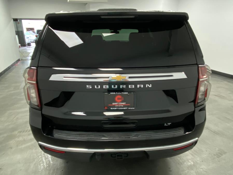 2021 Chevrolet Suburban 4WD 4dr LT photo