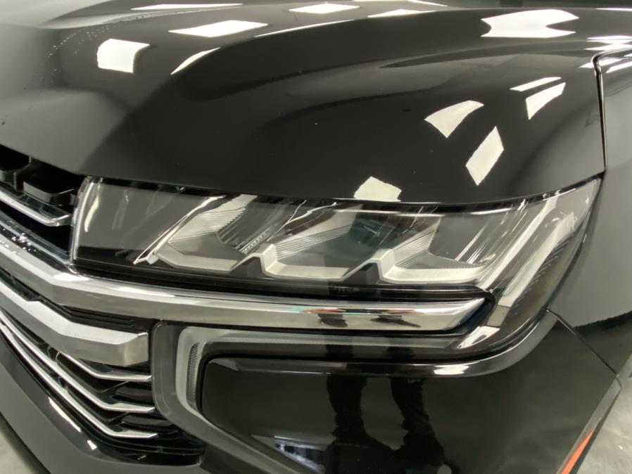 2021 Chevrolet Suburban 4WD 4dr LT photo
