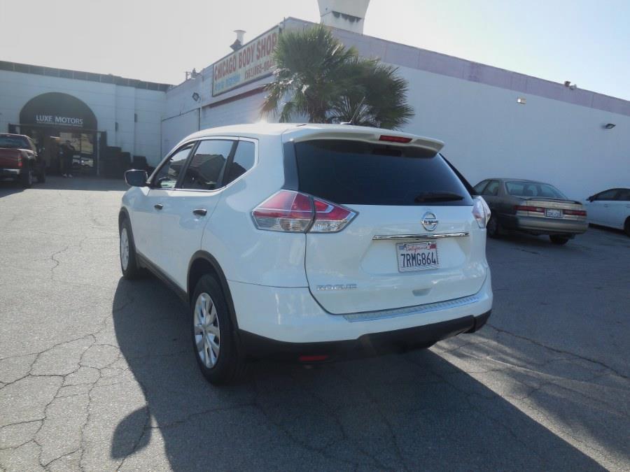 2016 Nissan Rogue FWD 4dr SV photo