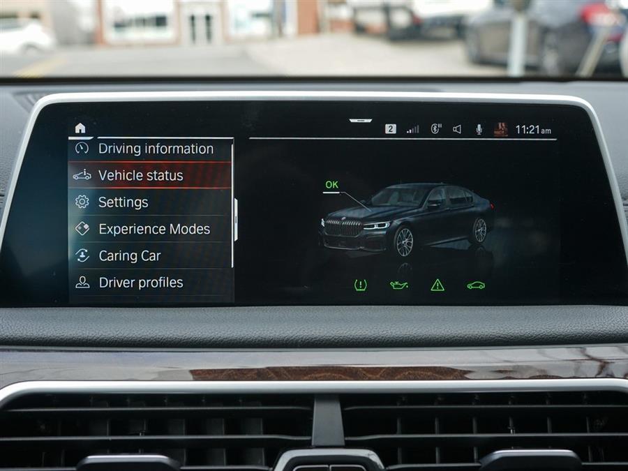 2022 BMW 7-Series 750i xDrive photo