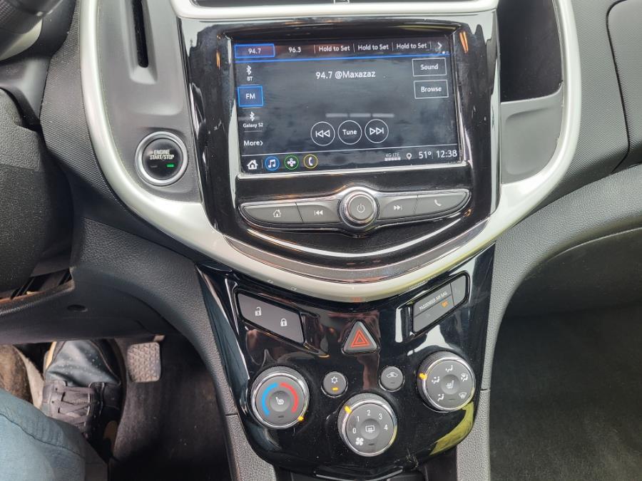 2018 Chevrolet Sonic 5dr HB Manual LT photo