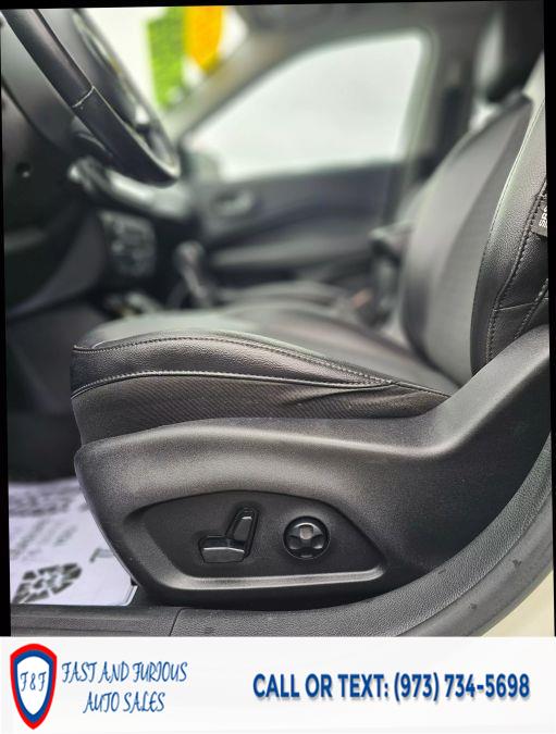 2019 Jeep Compass Altitude Sport Utility 4D photo