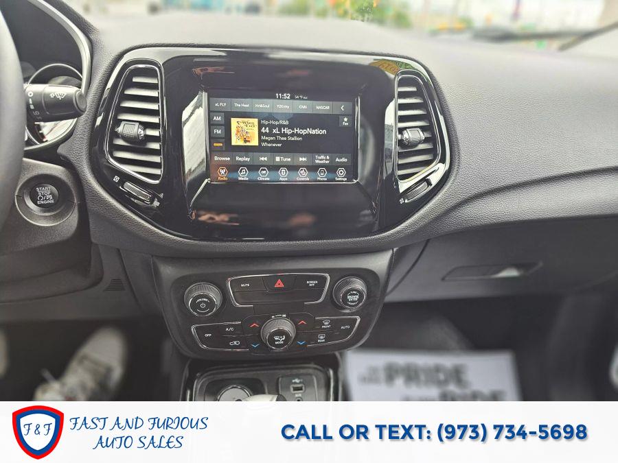 2019 Jeep Compass Altitude Sport Utility 4D photo