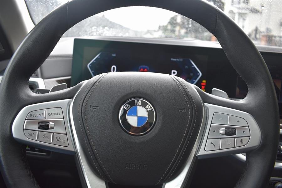 2024 BMW X7 xDrive40i photo