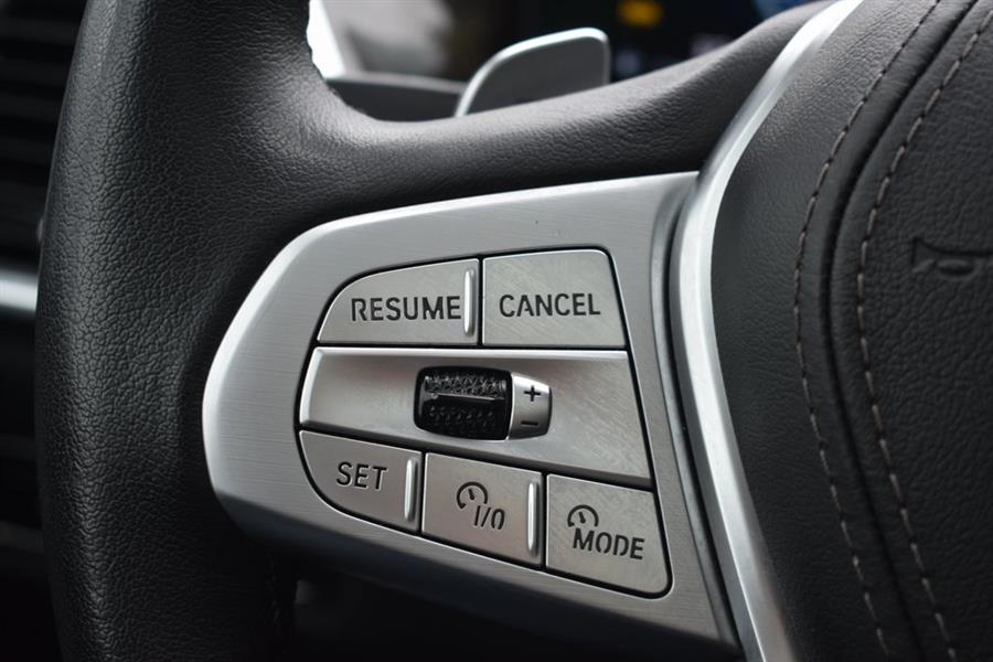2024 BMW X7 xDrive40i photo
