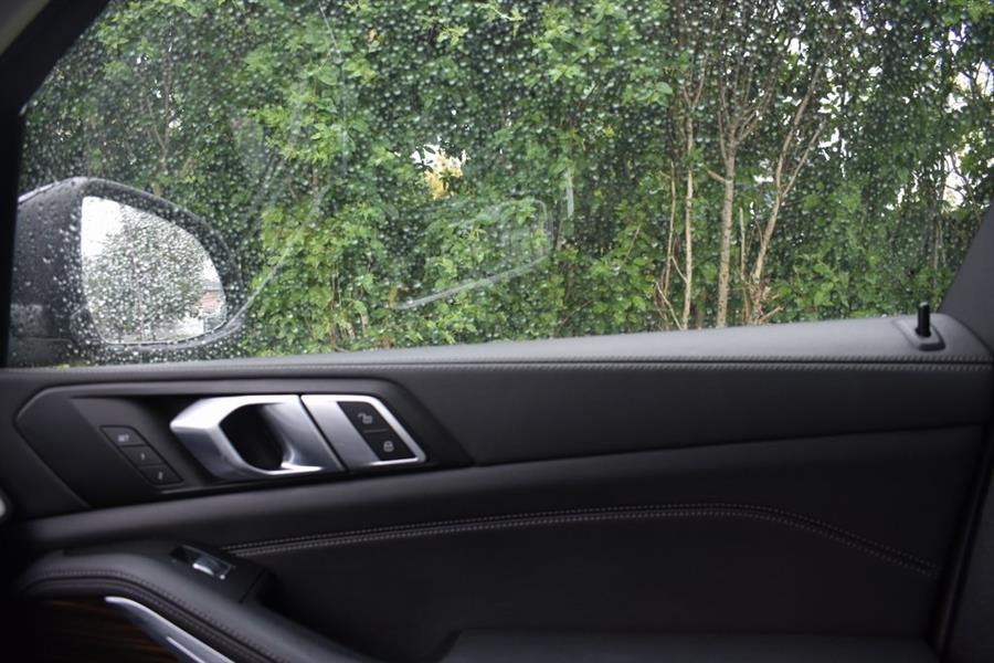 2024 BMW X7 xDrive40i photo