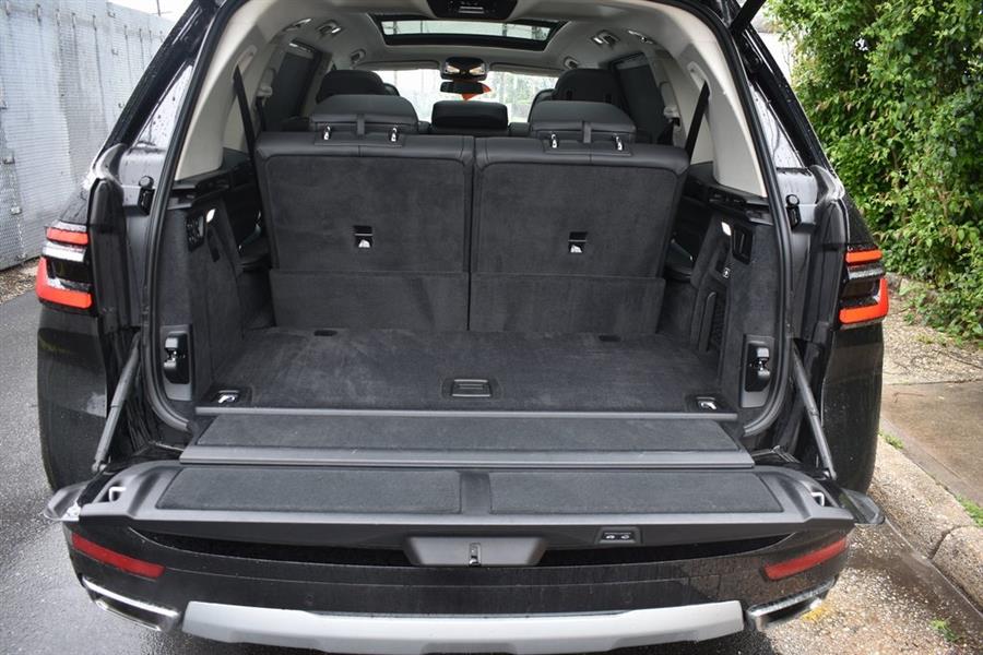 2024 BMW X7 xDrive40i photo