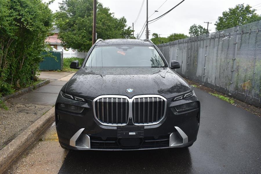 2024 BMW X7 xDrive40i photo