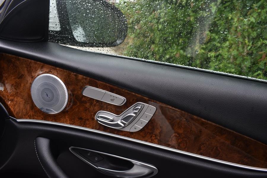 2020 Mercedes-Benz E-Class E 350 photo